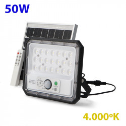 Foco proyector LED solar Aras 50W 4K es una solución de iluminación exterior versátil y asequible